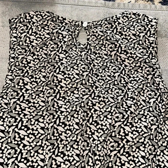 NWT KAVU WOMEN’S SIMONE NIGHT MEADOW SLEEVELESS BLACK/WHITE SUMMER DRESS MED - Picture 8 of 9